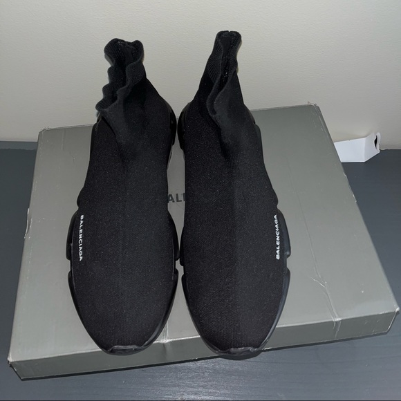 Balenciaga shoes size 10 1/2 price is $470 I bought them for 987.34 main image 5